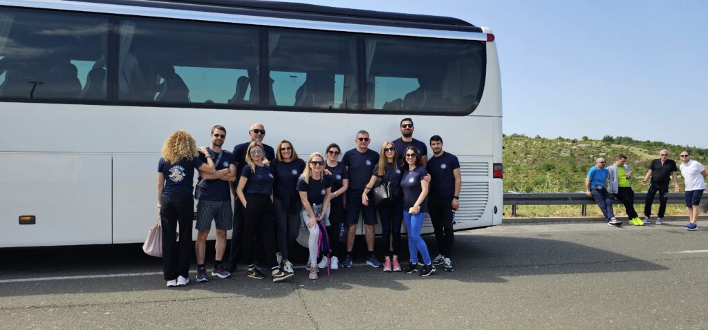 Postrojila nas Hele 🪖